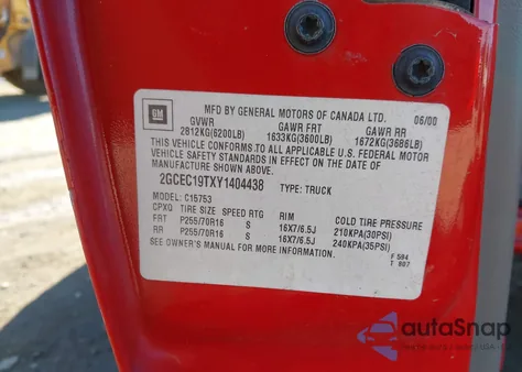 2000 Chevrolet Silverado 1500 Ls z USA, uszkodzony, nr VIN 2GCEC19TXY1404438